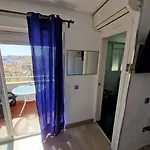 Las Brisas Urban Apartment *