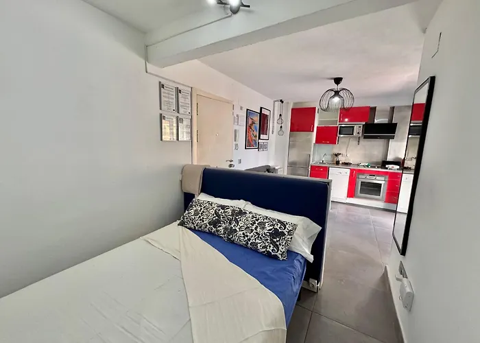 Las Brisas Urban Apartment Apartment